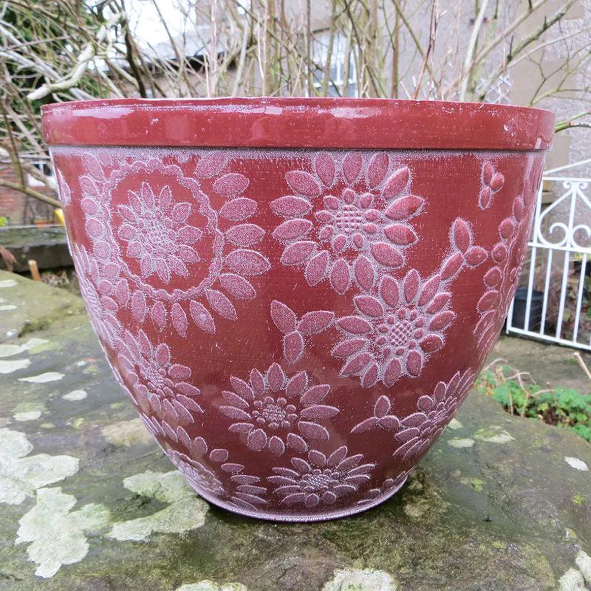 35cm Chengdu Patio Pot TerracottaWhite Plant Pot